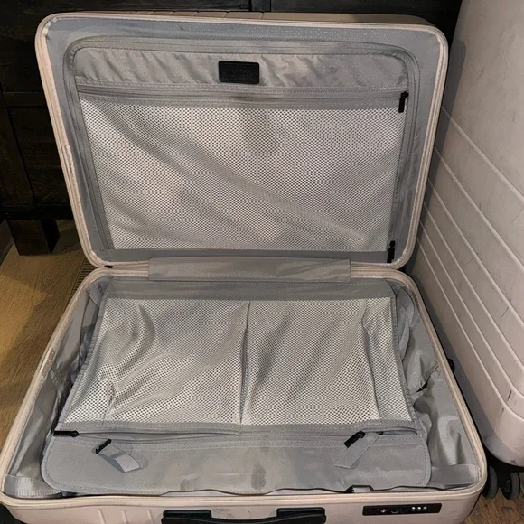Set of monos taupe Hard Shell Suitcases